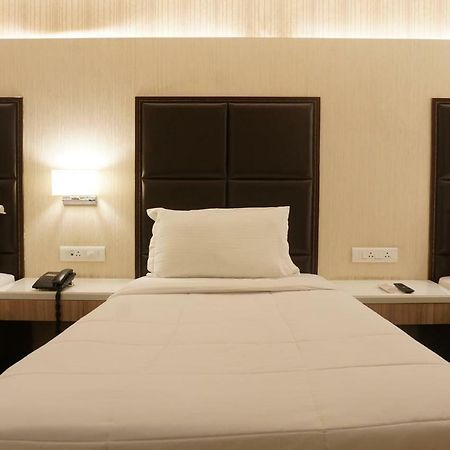 Palette Four Seasons Recreation Resort Jālgaon 외부 사진