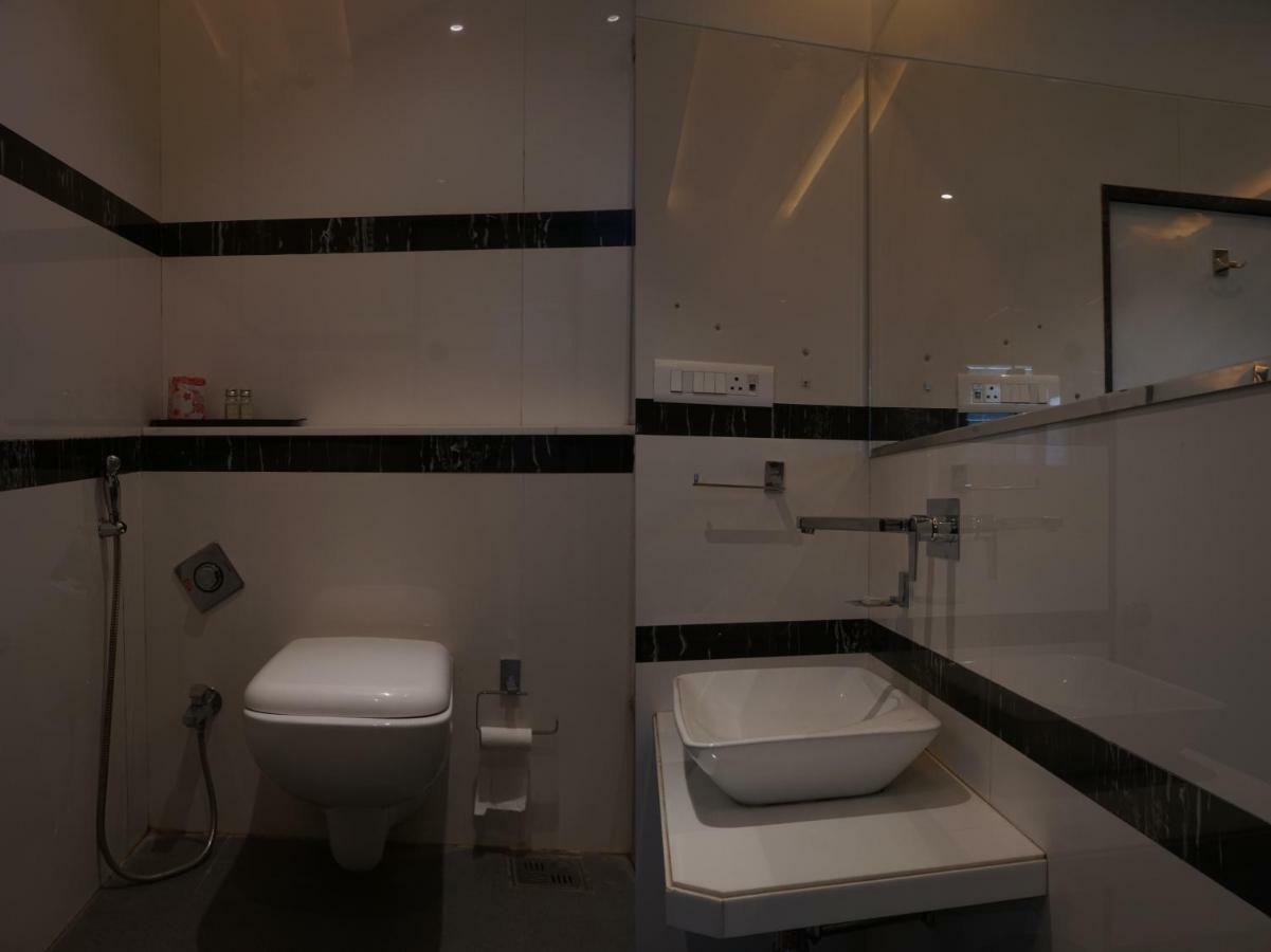 Palette Four Seasons Recreation Resort Jālgaon 외부 사진