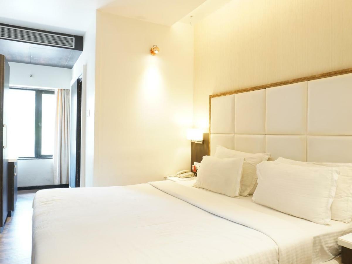 Palette Four Seasons Recreation Resort Jālgaon 외부 사진