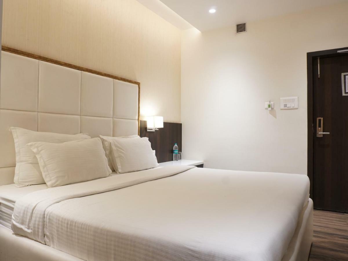 Palette Four Seasons Recreation Resort Jālgaon 외부 사진