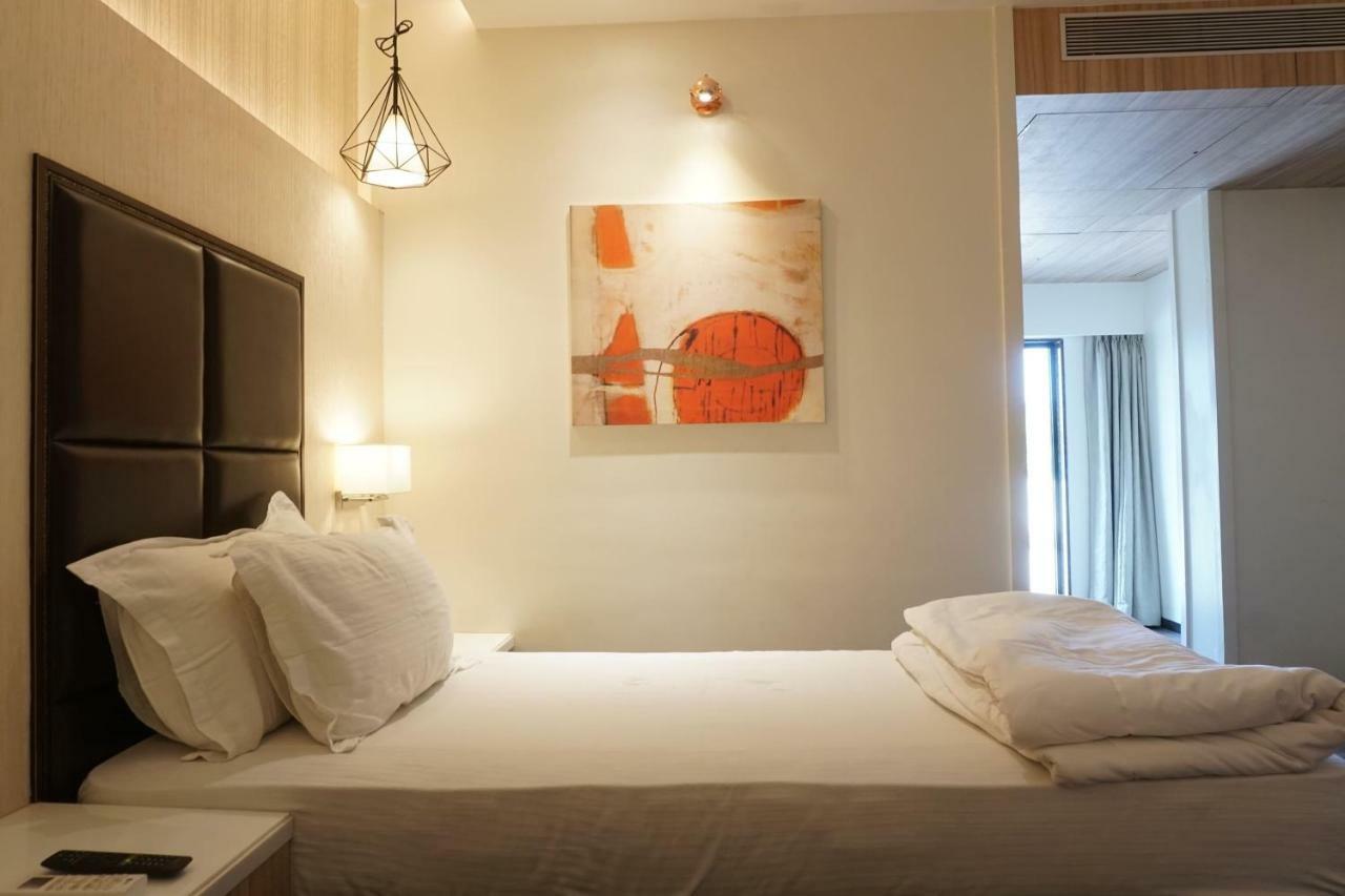 Palette Four Seasons Recreation Resort Jālgaon 외부 사진