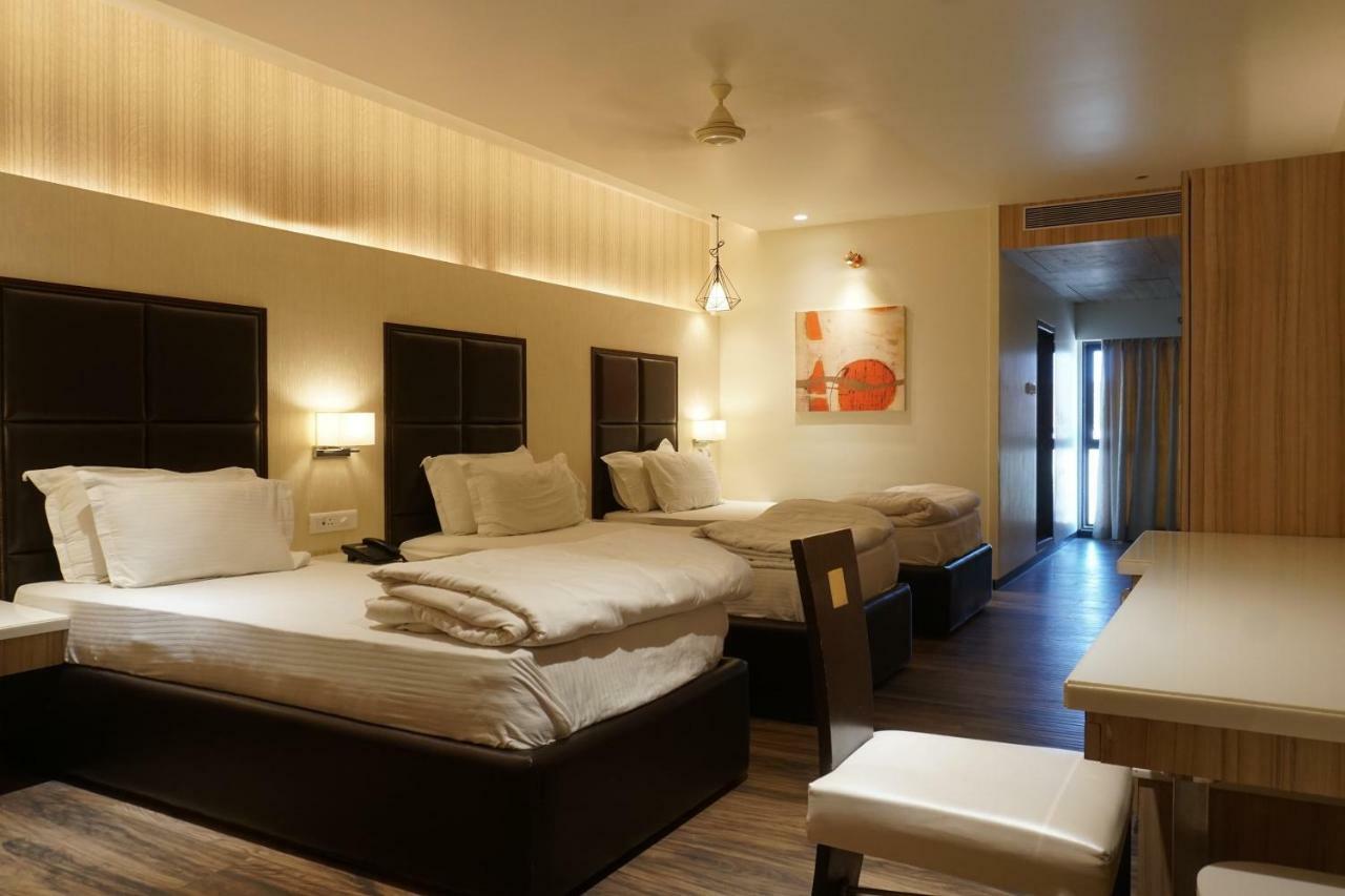 Palette Four Seasons Recreation Resort Jālgaon 외부 사진